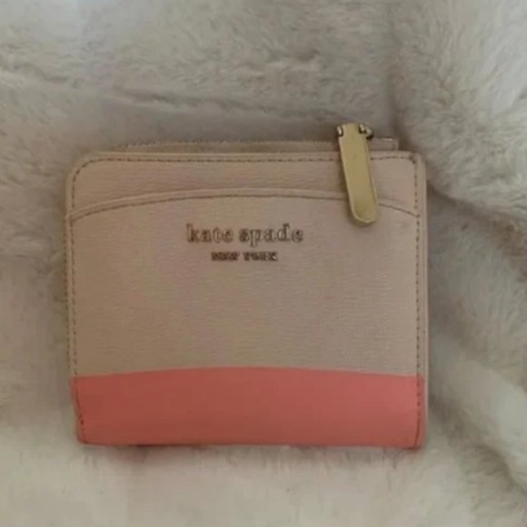 disney x kate spade minnie mouse clarabelle & friends small bifold wallet - Picture 6 of 14